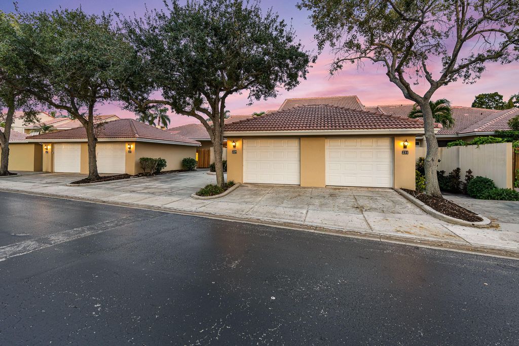 Photo of 229 Old Meadow Way, Palm Beach Gardens, FL 33418 (MLS # R11141188)