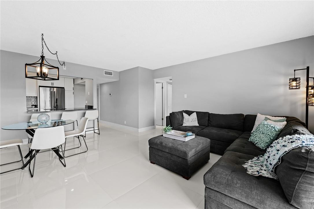 RIVER REACH - Residential