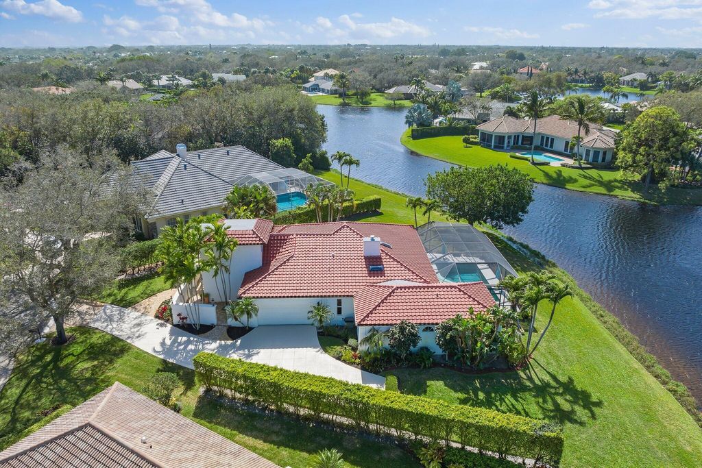 Photo of 10265 SE Banyan Way, Tequesta, FL 33469 (MLS # R10957418)