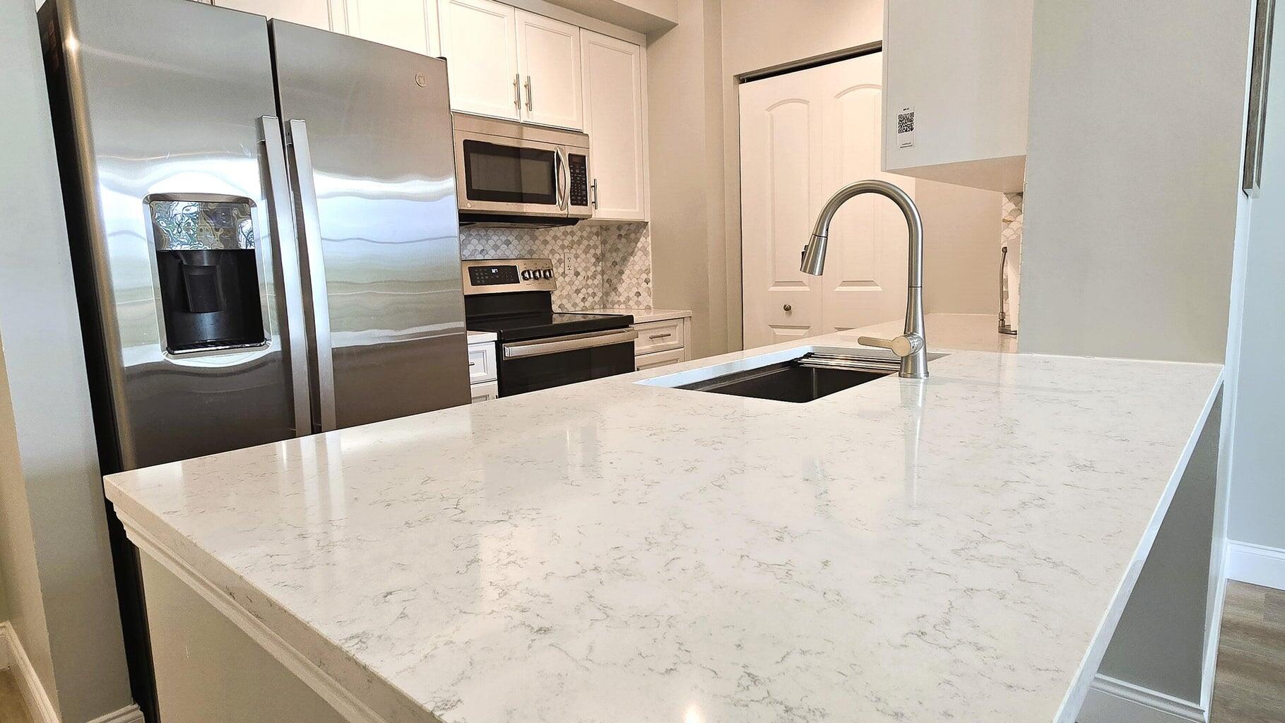 View photos, virtual tours, details... 630 S Sapodilla Avenue PH 521