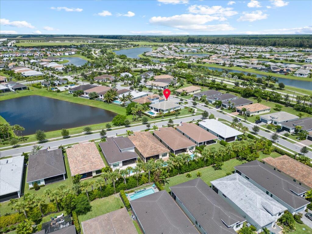 CRESSWIND PALM BEACH - Residential