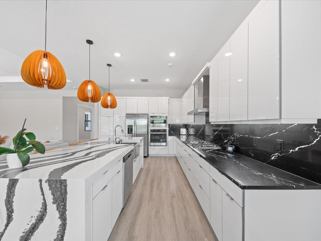 CRESSWIND PALM BEACH - Residential