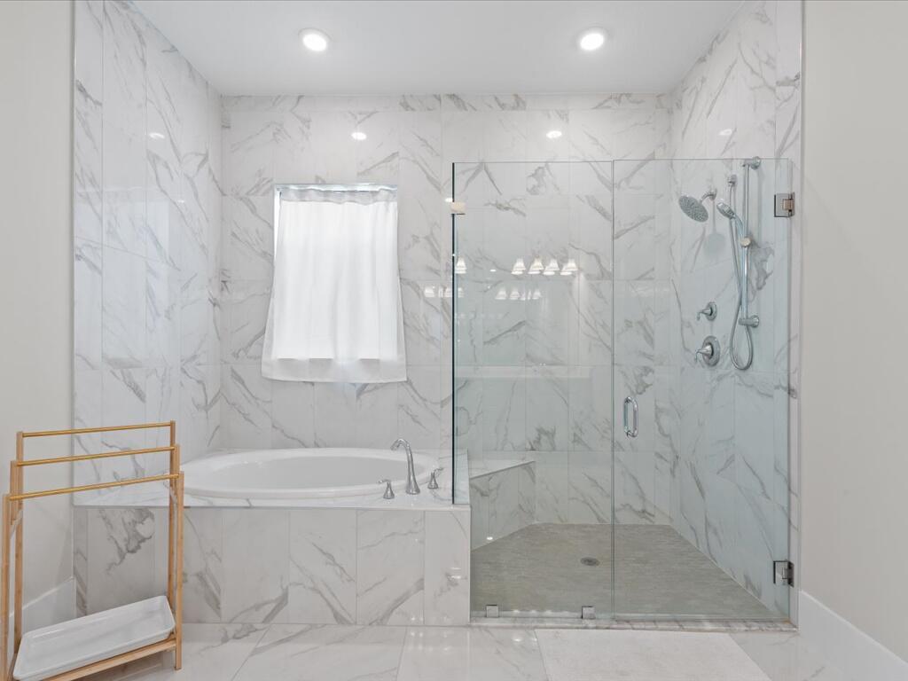 CRESSWIND PALM BEACH - Residential