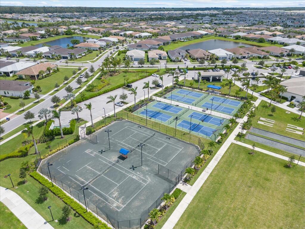 CRESSWIND PALM BEACH - Residential
