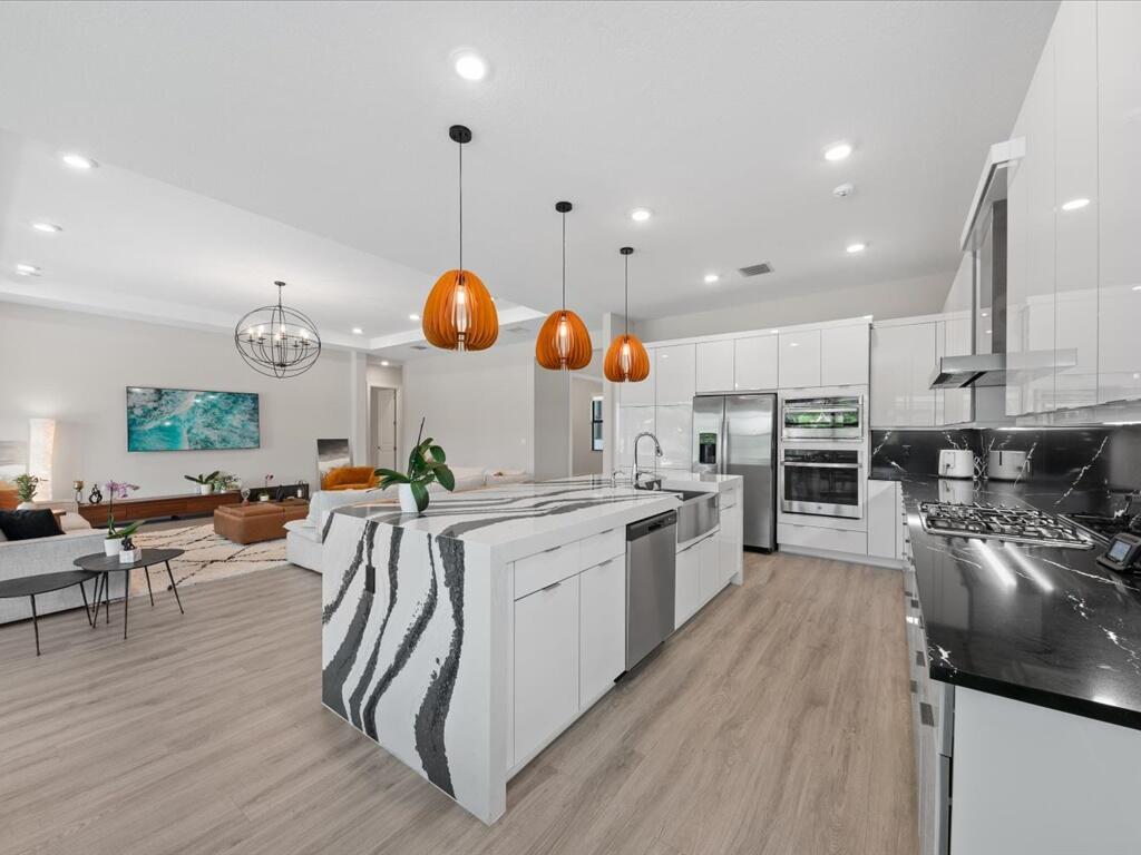 CRESSWIND PALM BEACH - Residential