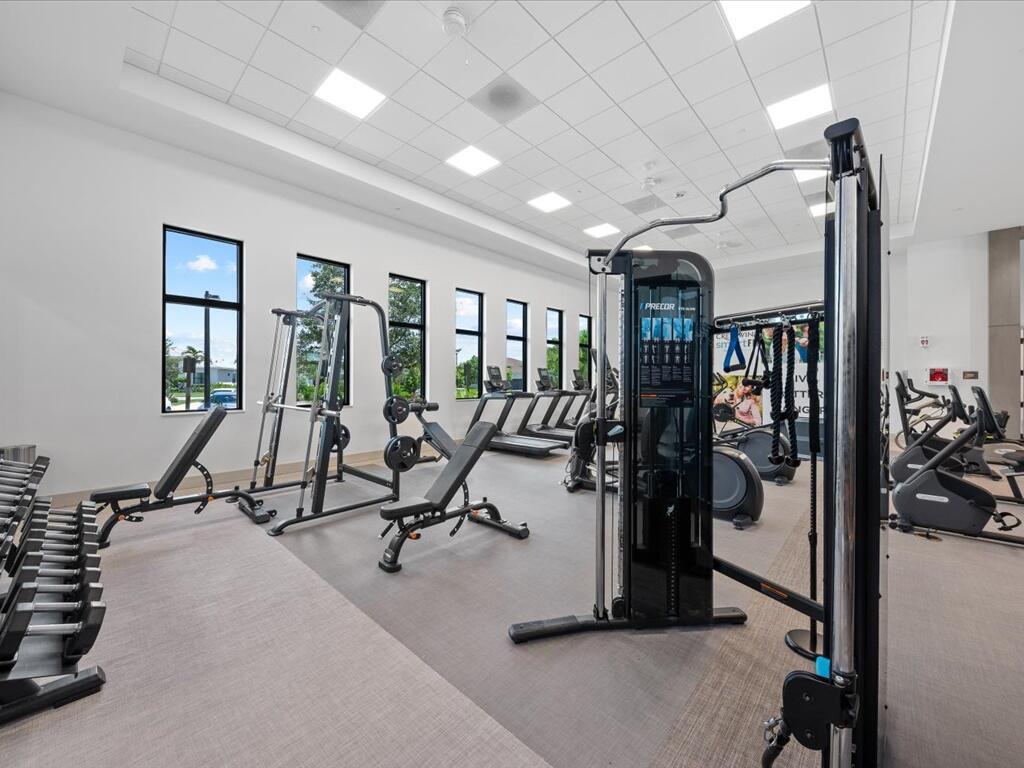 CRESSWIND PALM BEACH - Residential
