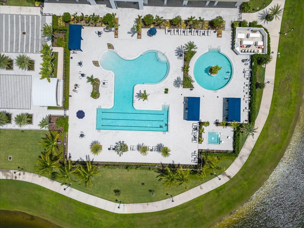 CRESSWIND PALM BEACH - Residential