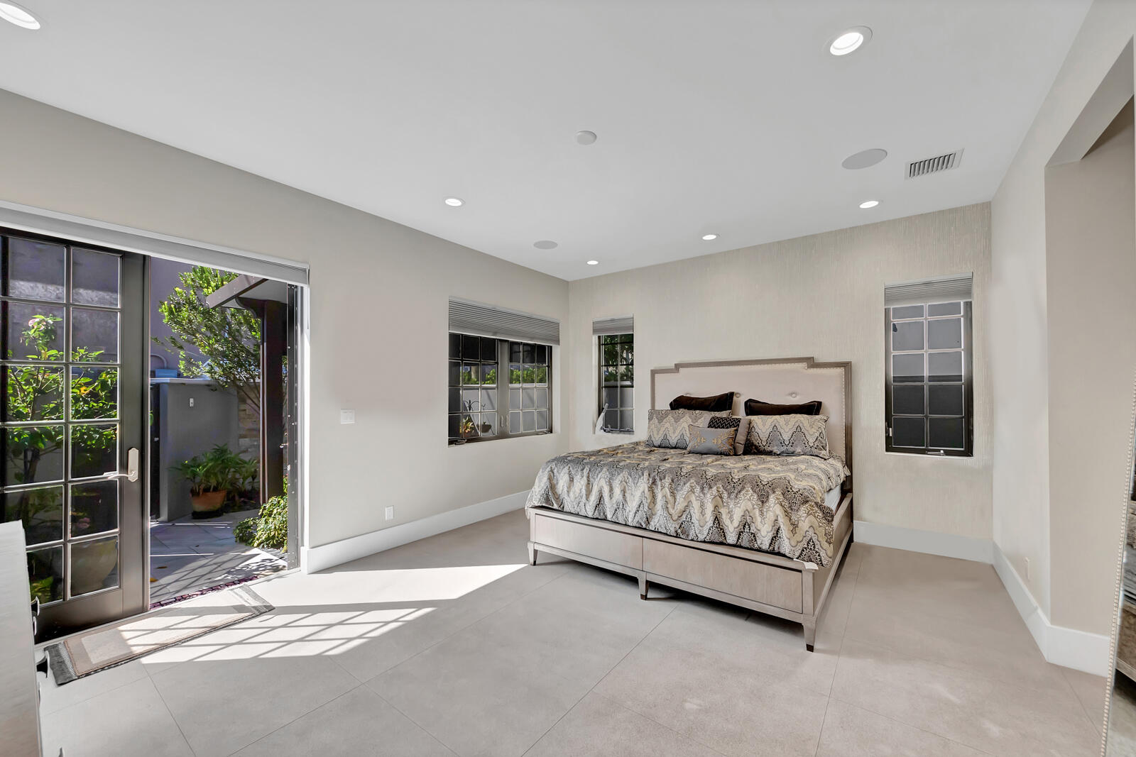 COLEE HAMMOCK - Residential