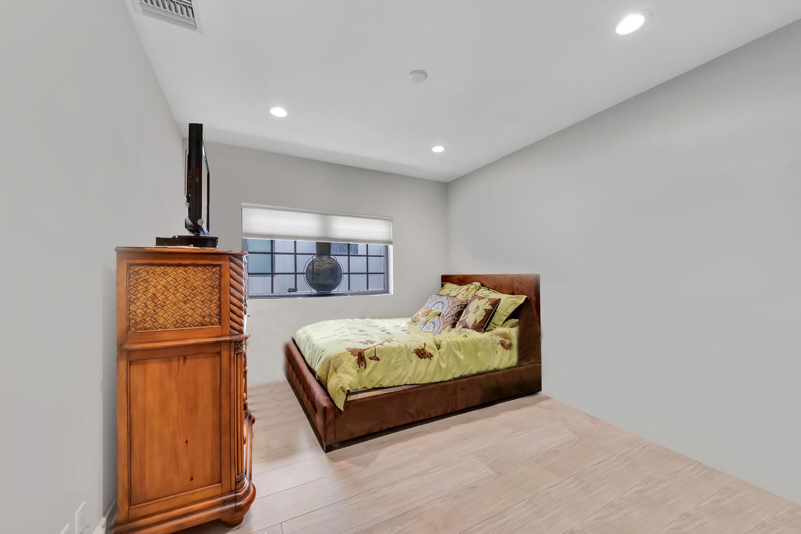 COLEE HAMMOCK - Residential