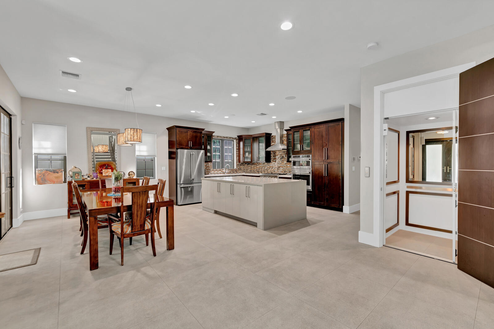 COLEE HAMMOCK - Residential