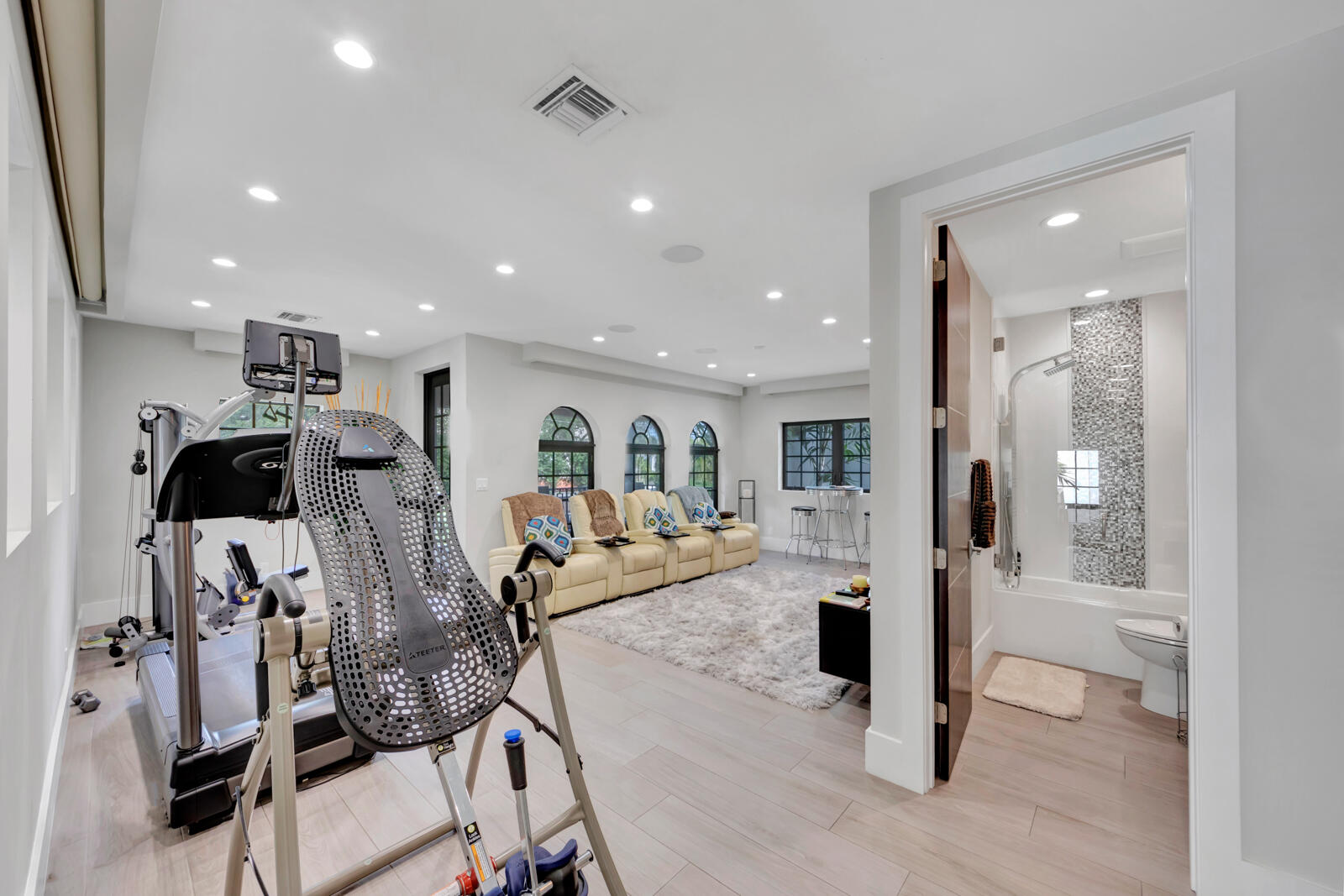 COLEE HAMMOCK - Residential