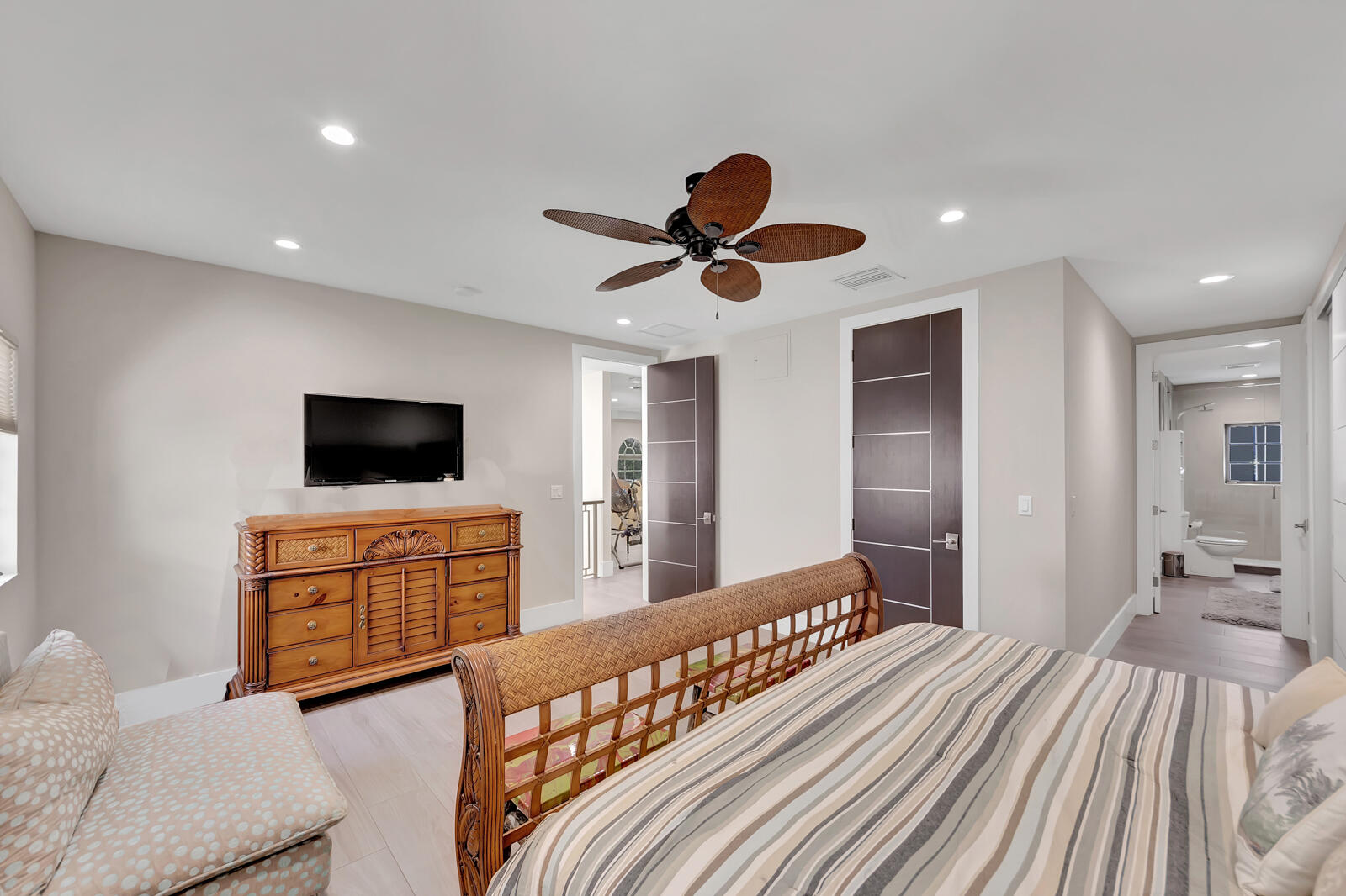 COLEE HAMMOCK - Residential