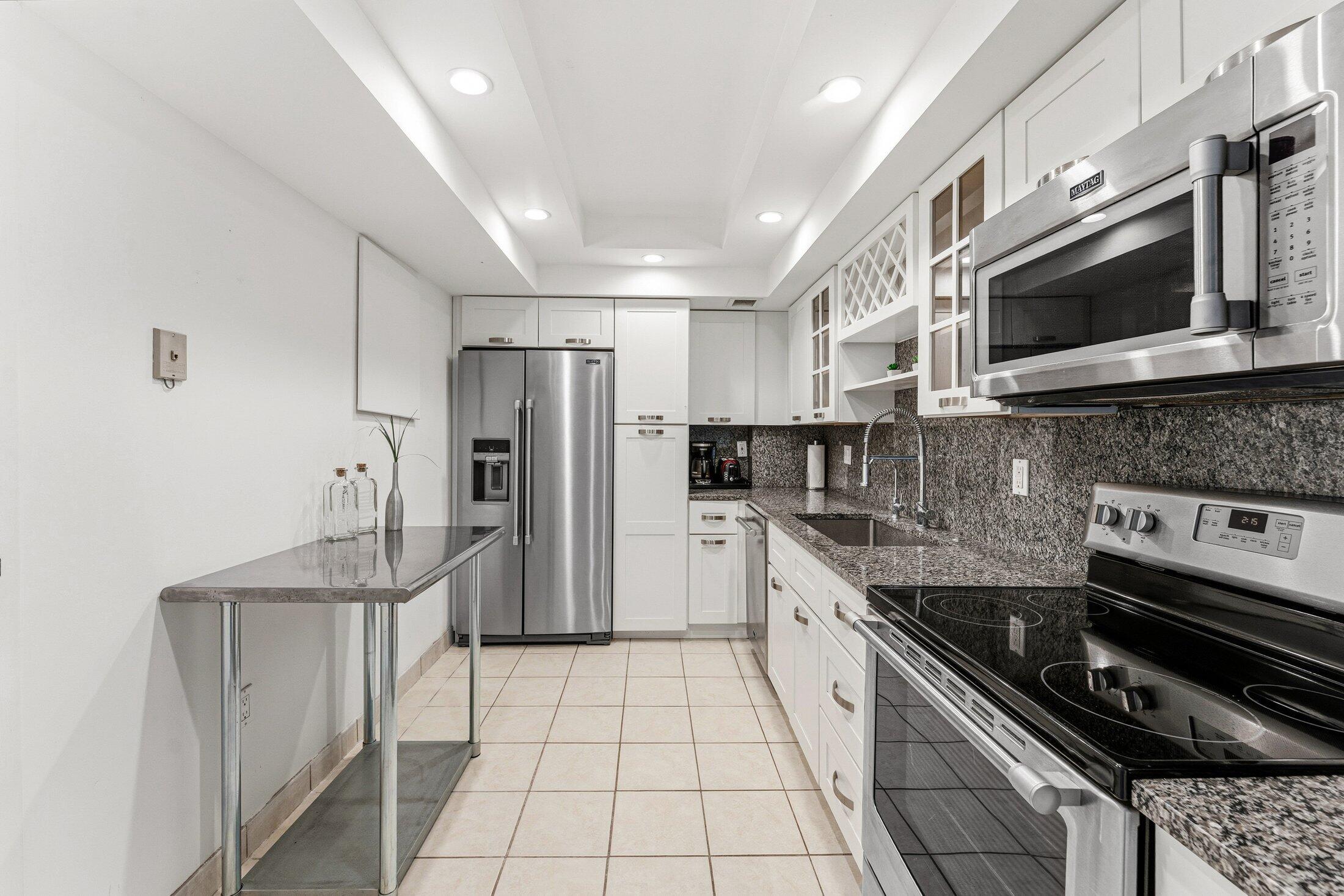 PATRICIAN OF PALM BEACH CONDO - Residential