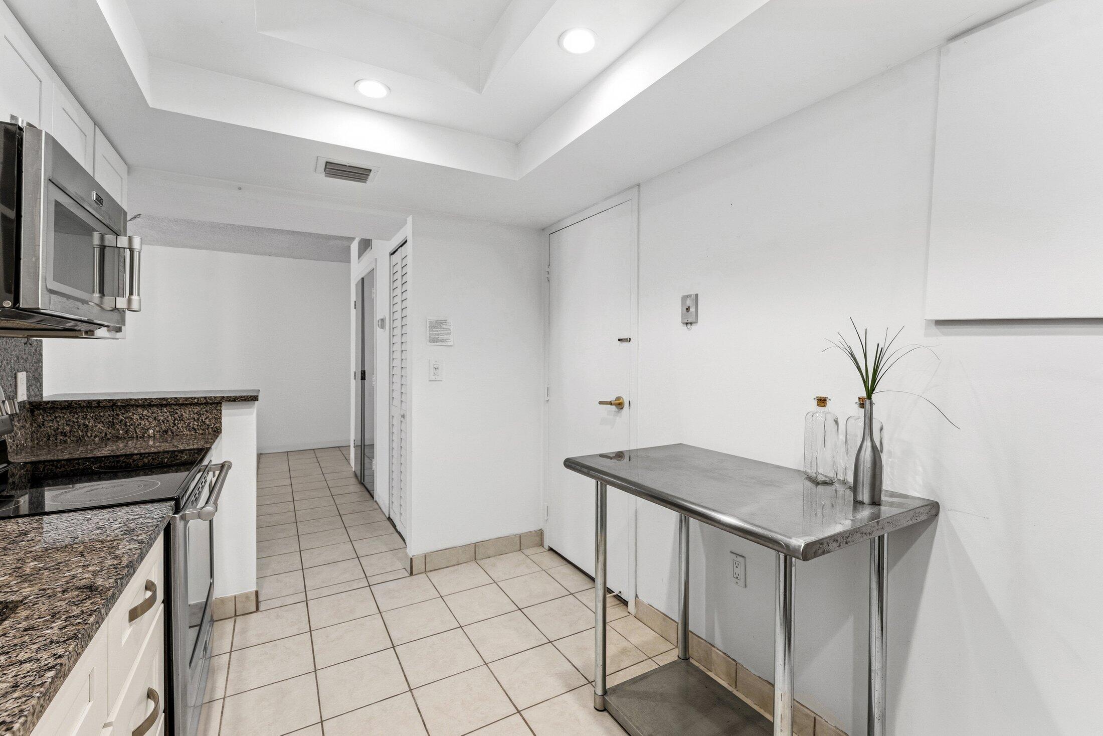 PATRICIAN OF PALM BEACH CONDO - Residential