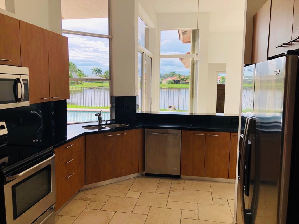 OAKBROOK - Residential Lease