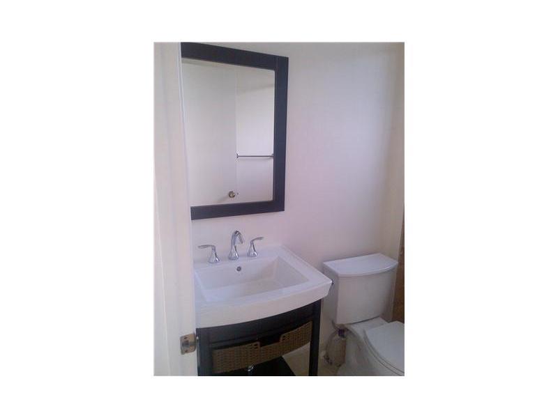 OAKBROOK - Residential Lease