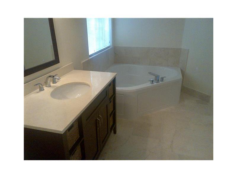 OAKBROOK - Residential Lease