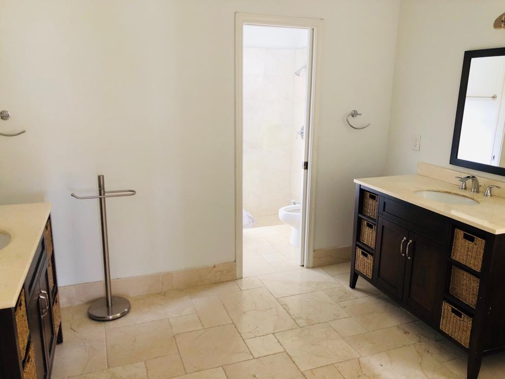 OAKBROOK - Residential Lease