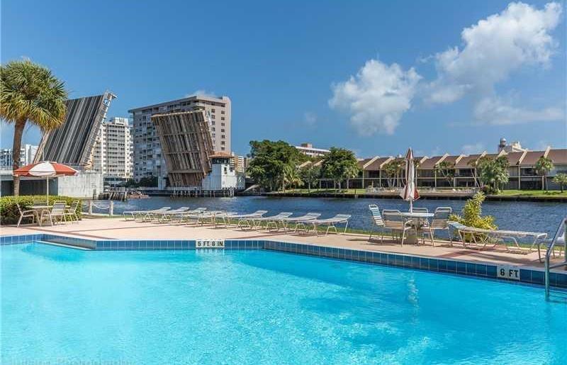 Voyager Condominium - Residential