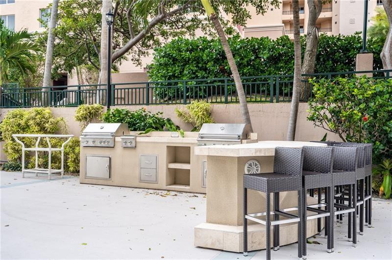 Voyager Condominium - Residential