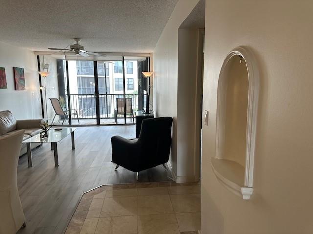 20 Royal Palm 202