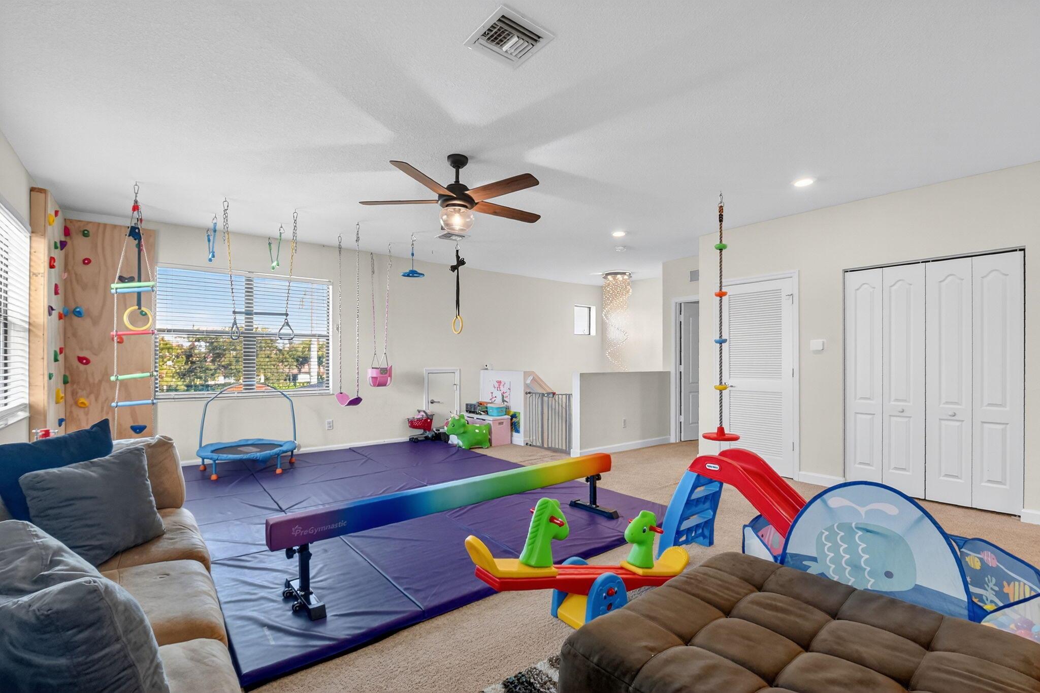 SILVERWOOD ESTATES - Residential