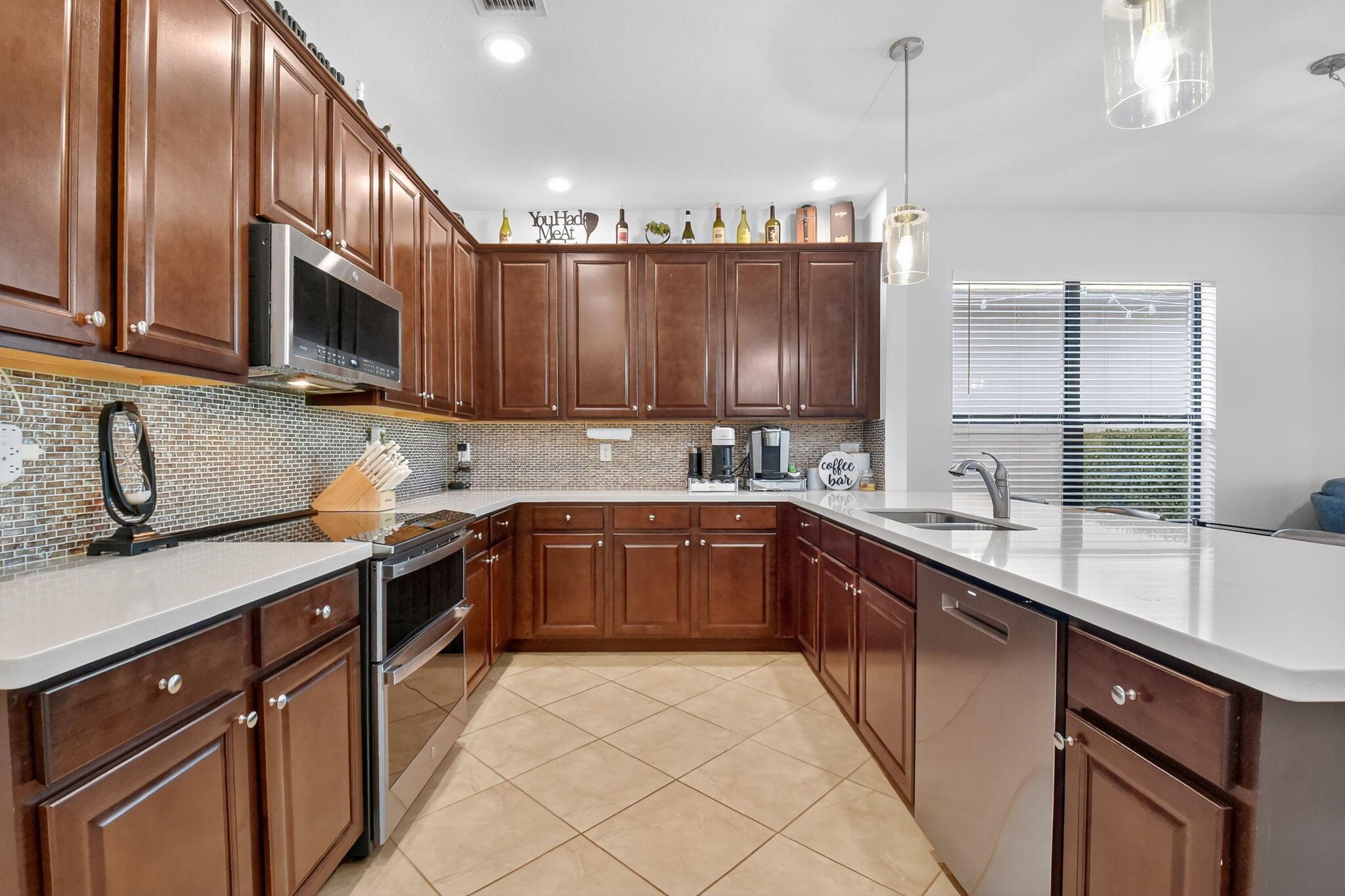 SILVERWOOD ESTATES - Residential