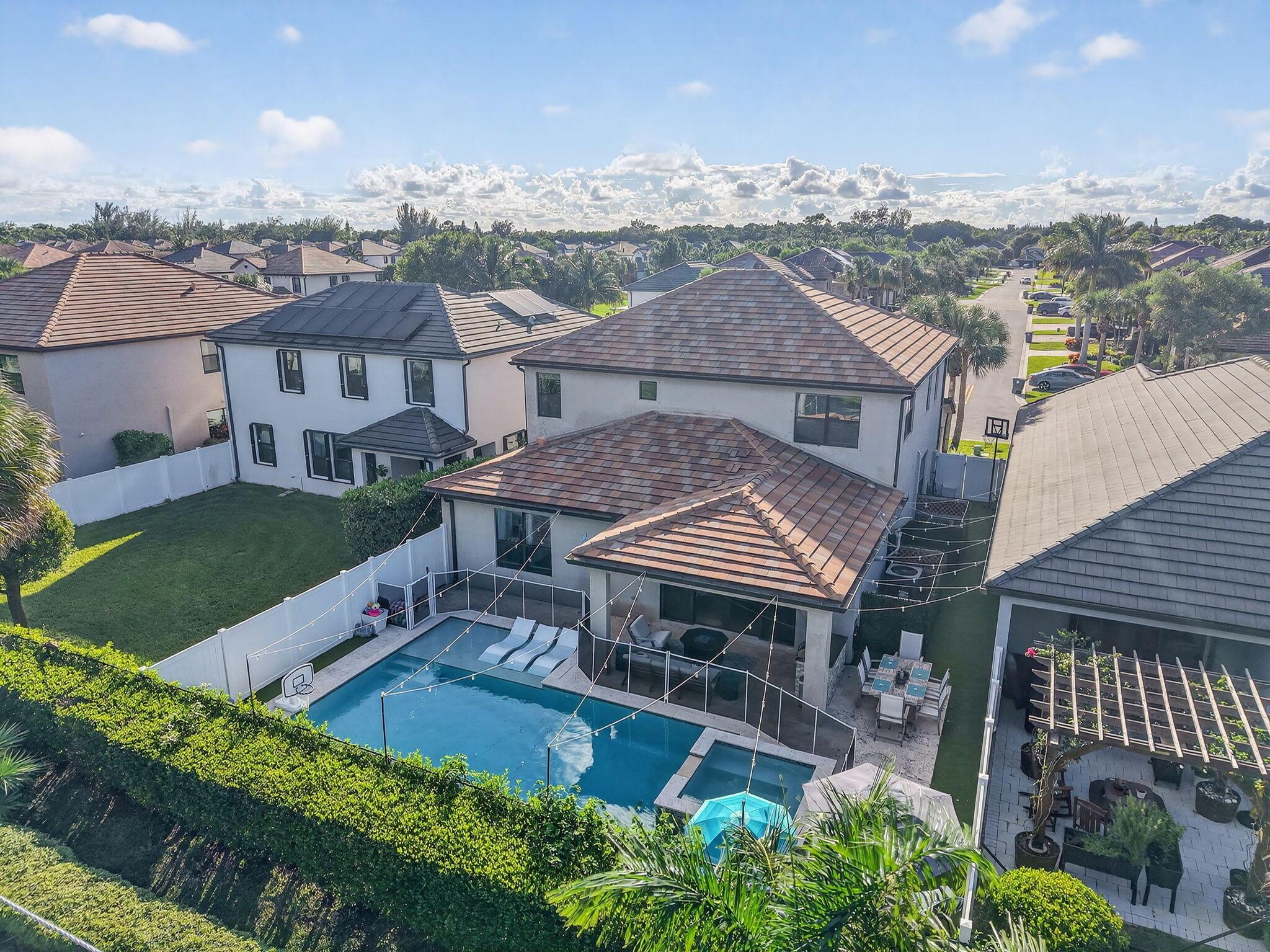 SILVERWOOD ESTATES - Residential