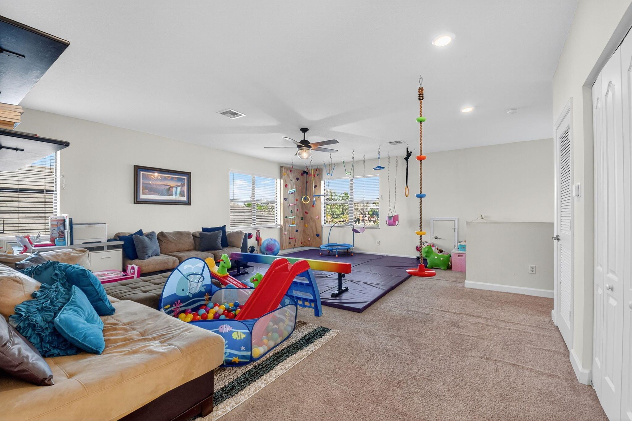 SILVERWOOD ESTATES - Residential