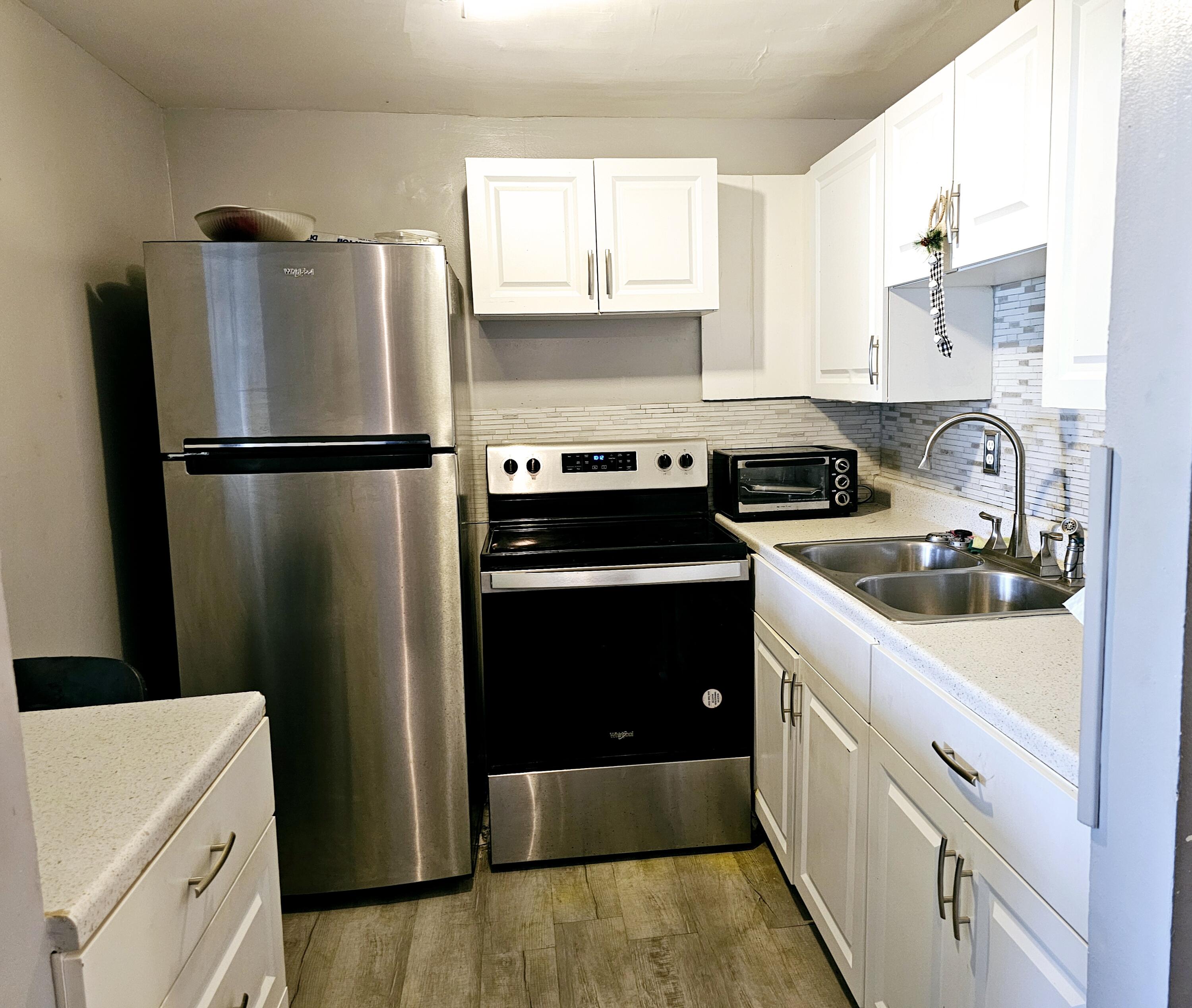 View photos, virtual tours, details... 102 Easthampton E E
