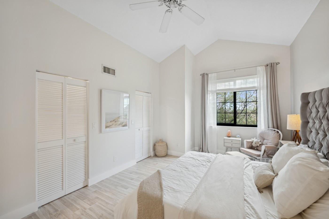 301 SW 158th Ter 205