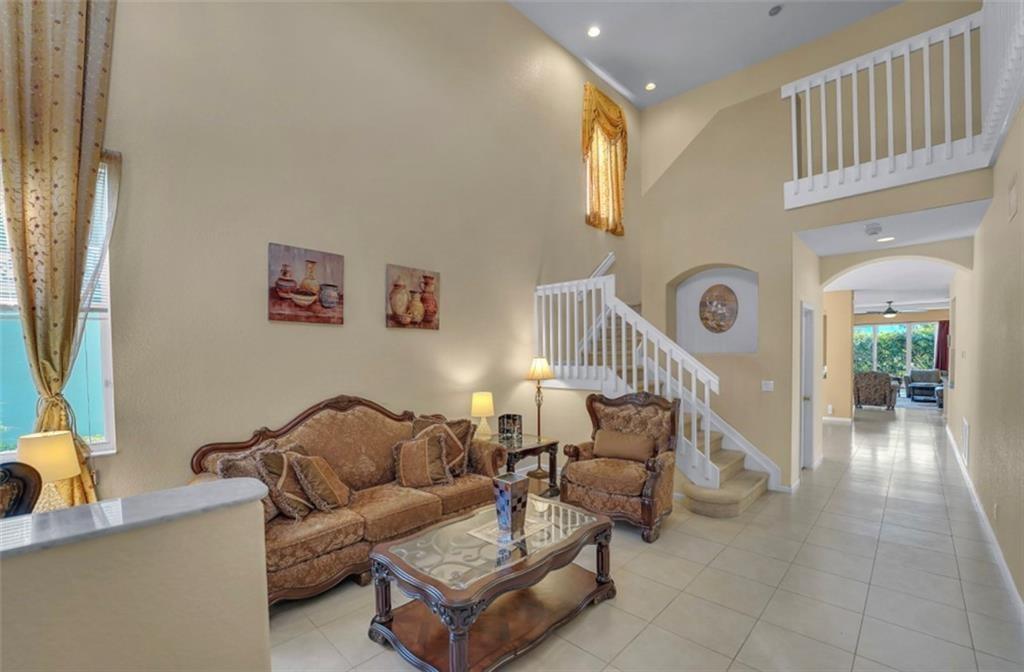 1270 W Magnolia Cir