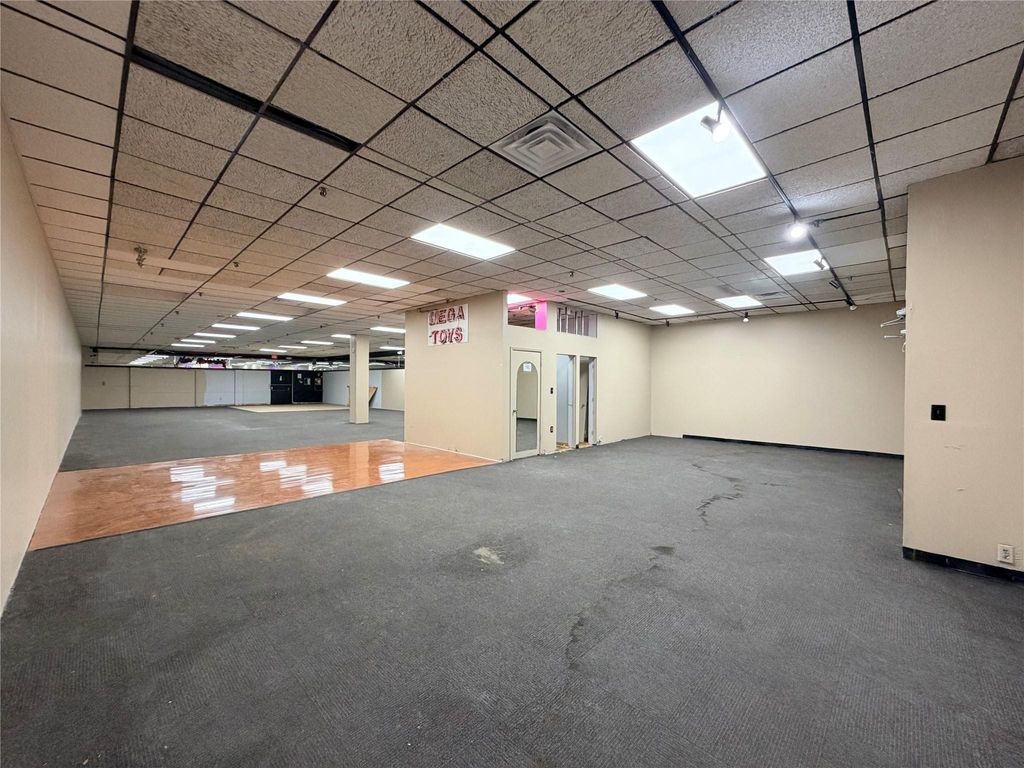 Photo of 5611 N State Road 7, Fort Lauderdale, FL 33319 (MLS # F10549278)