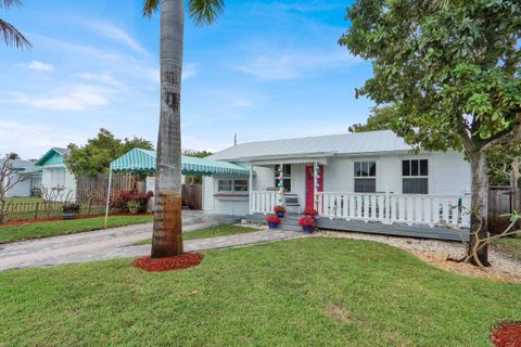 176 E 24th Street Riviera Beach FL 33404