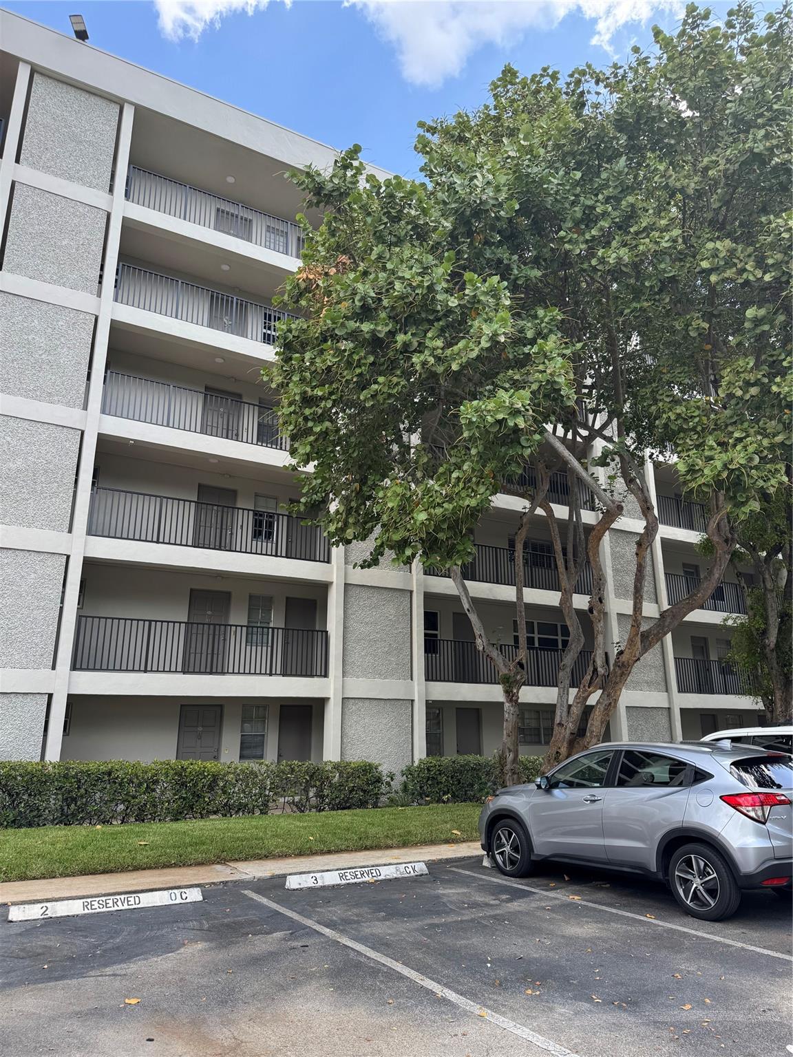 No 17 Palm-Aire Country C - Residential Lease