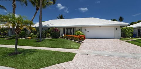 Single Family Residence in Boca Raton FL 1332 Tamarind Way.jpg