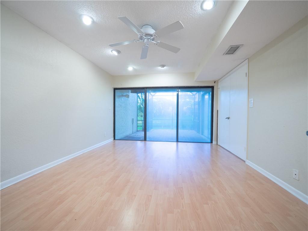 L AMBIANCE - Residential