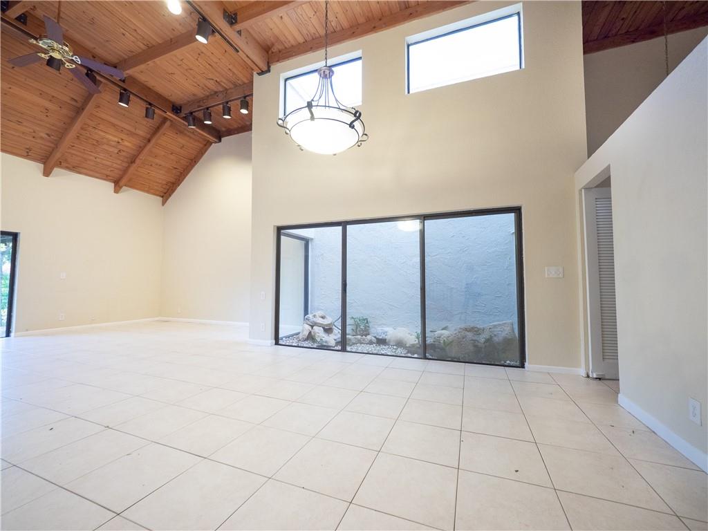 L AMBIANCE - Residential