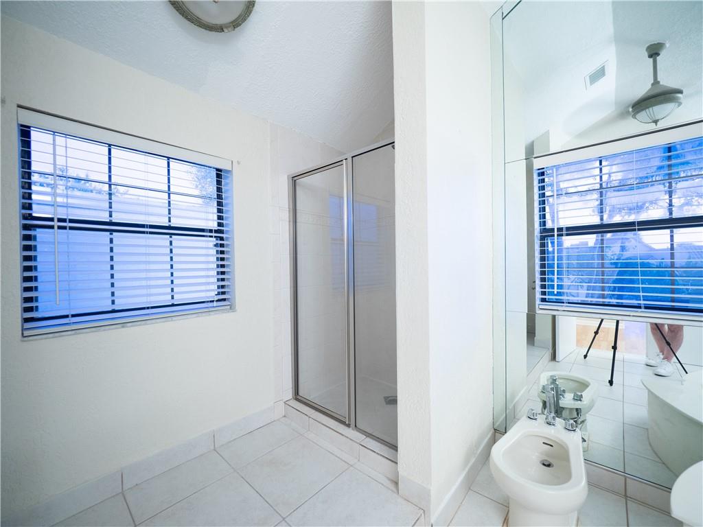 L AMBIANCE - Residential
