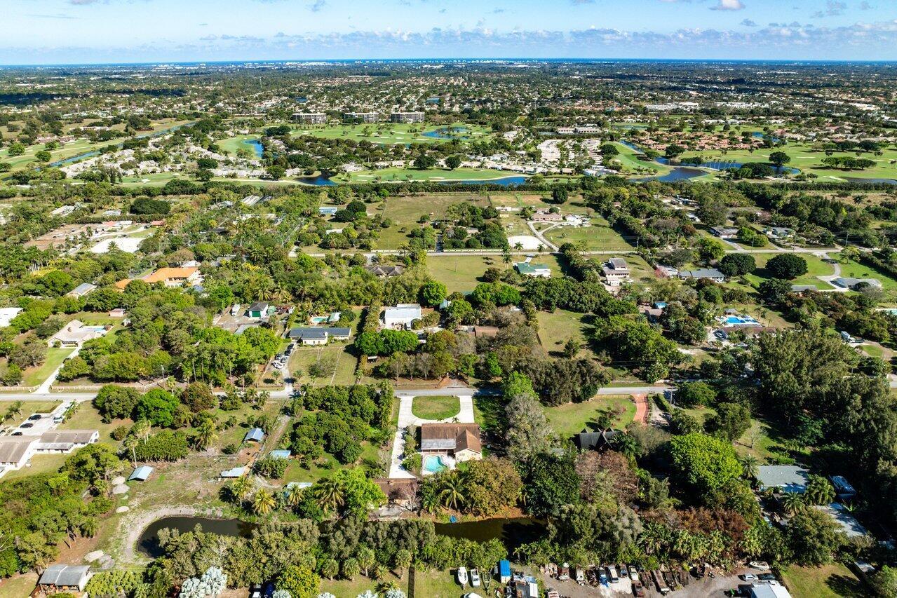 PALM BEACH FARMS CO 3 - Residential Lease