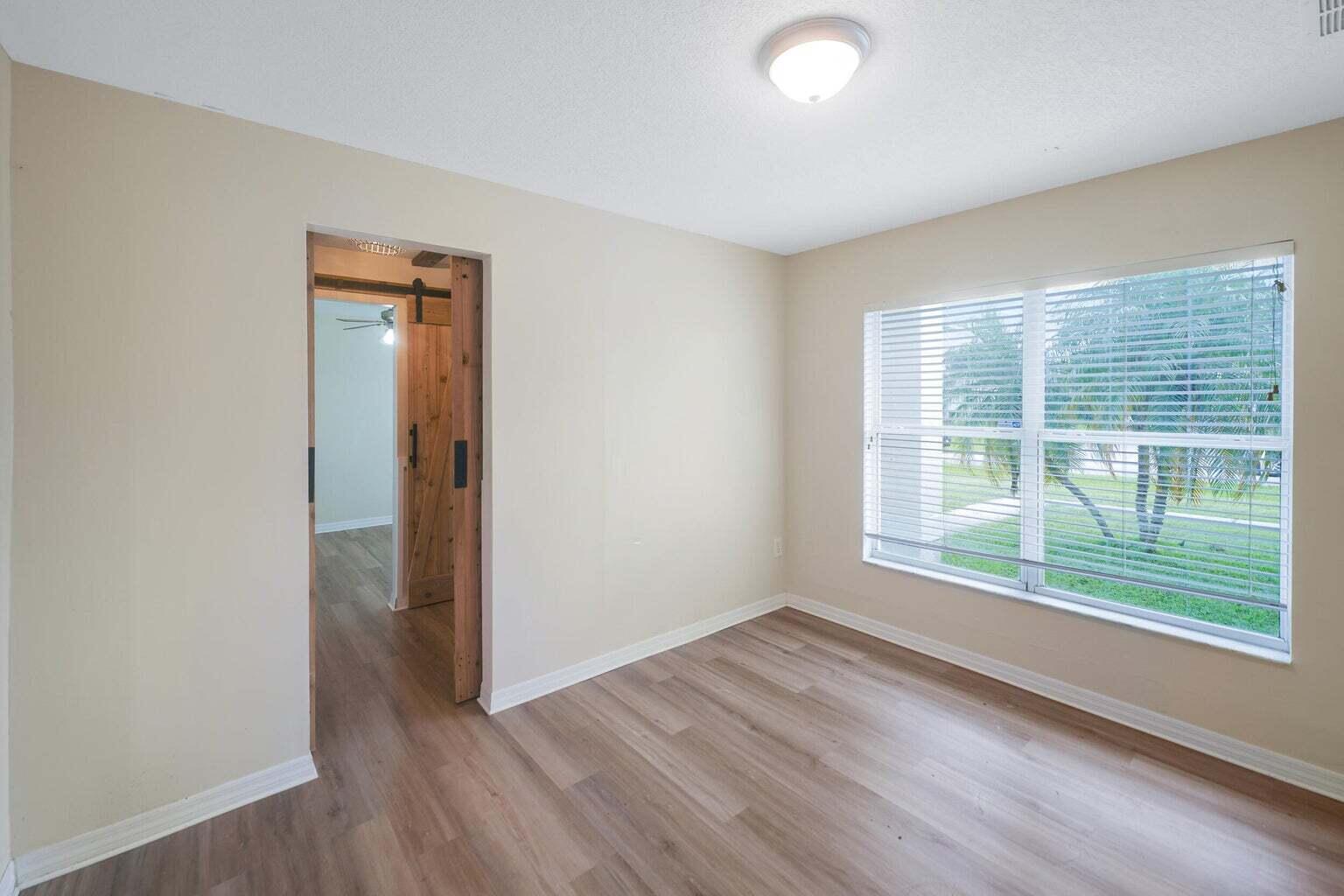 PORT ST LUCIE SECTION 18 - Residential