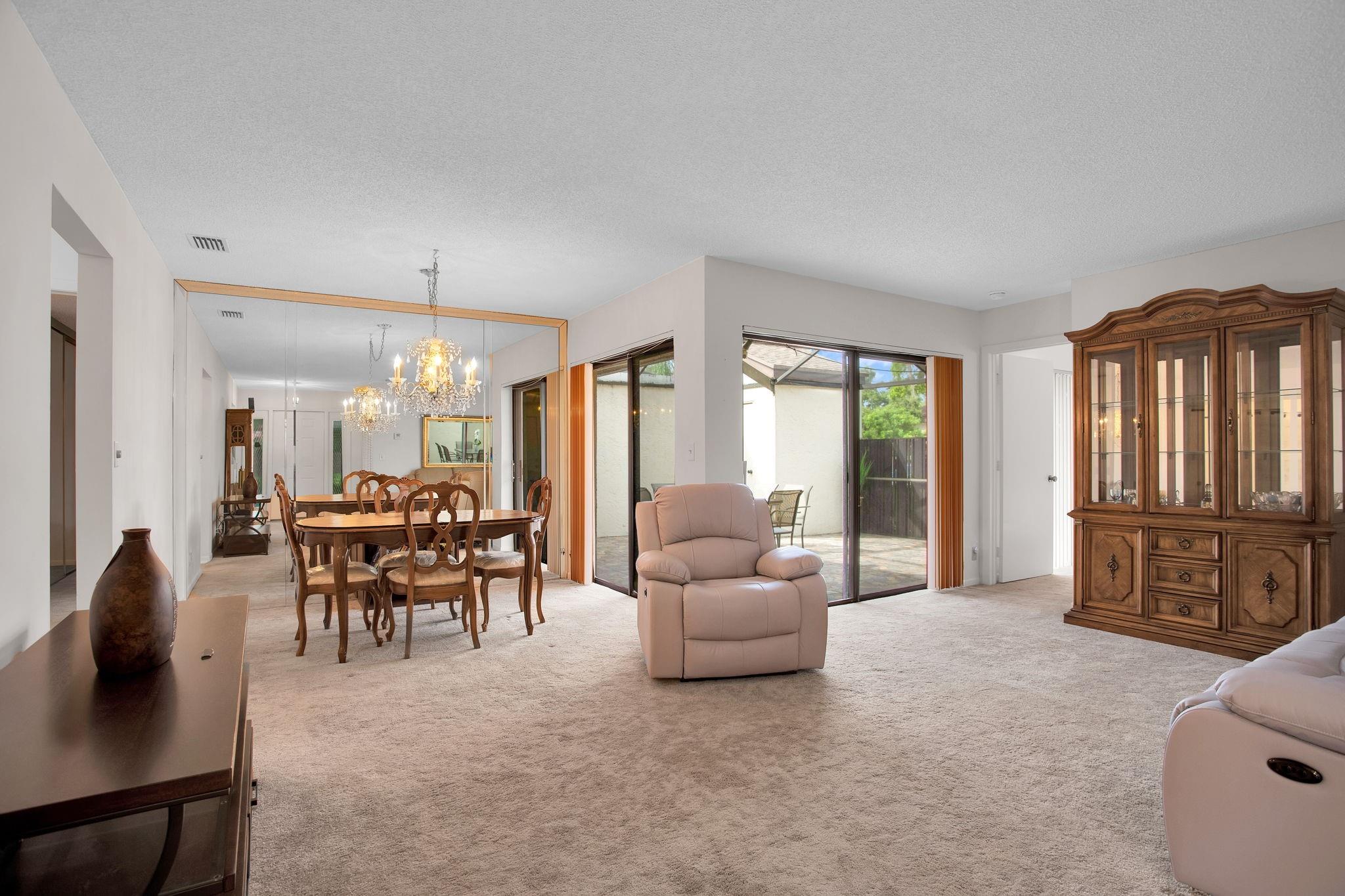 2556 Carambola Cir 1843