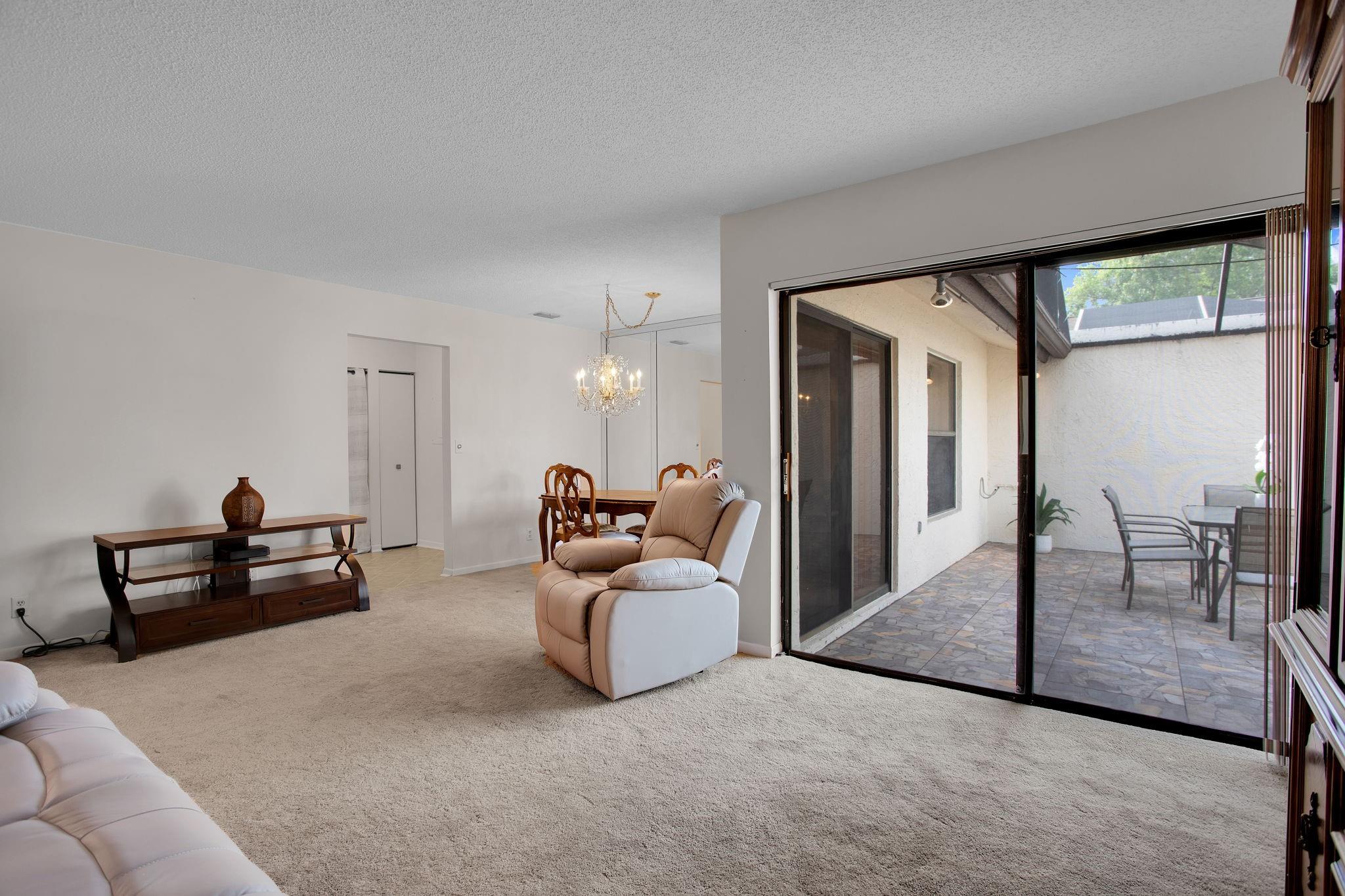 2556 Carambola Cir 1843