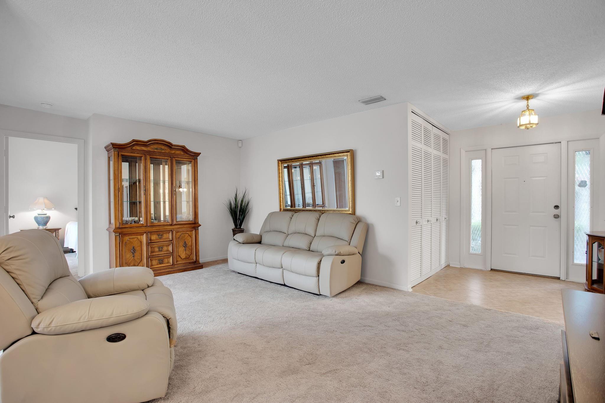 2556 Carambola Cir 1843