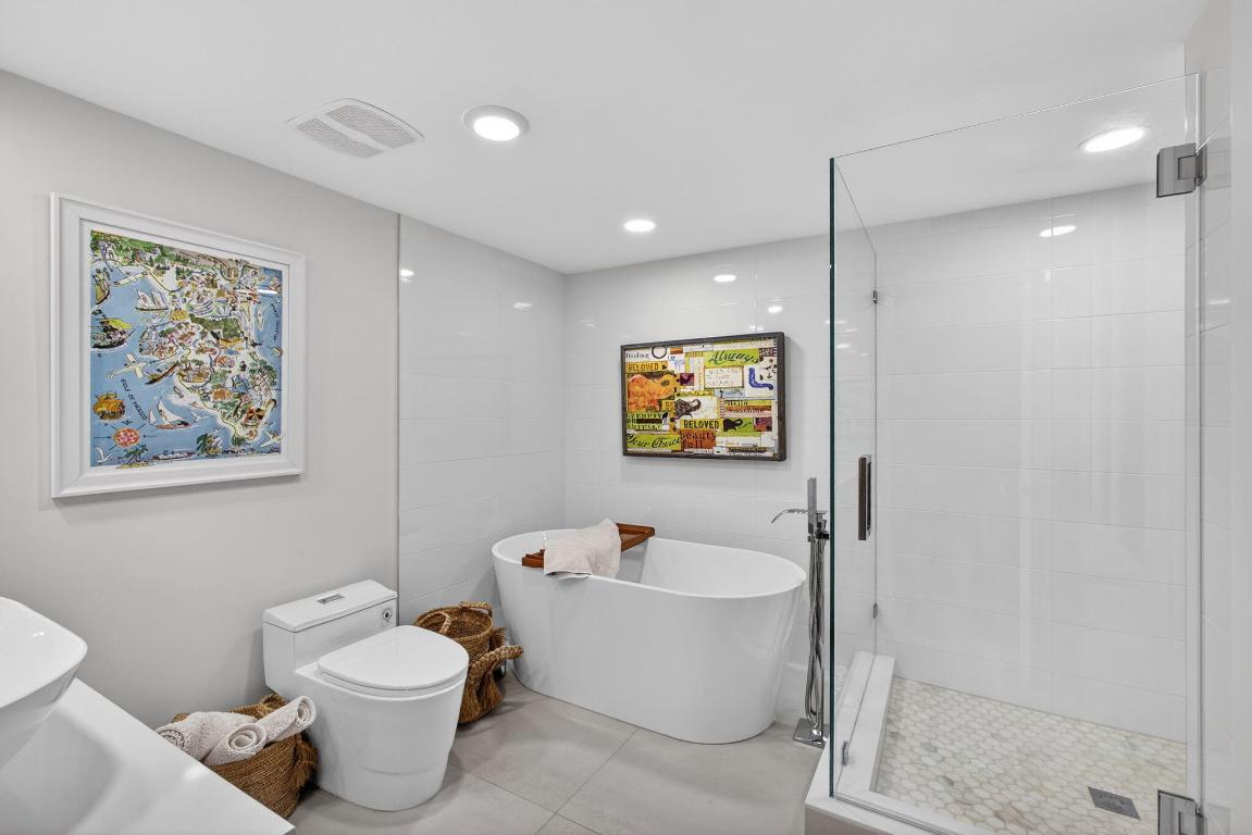 WATER GLADES CONDO - Residential