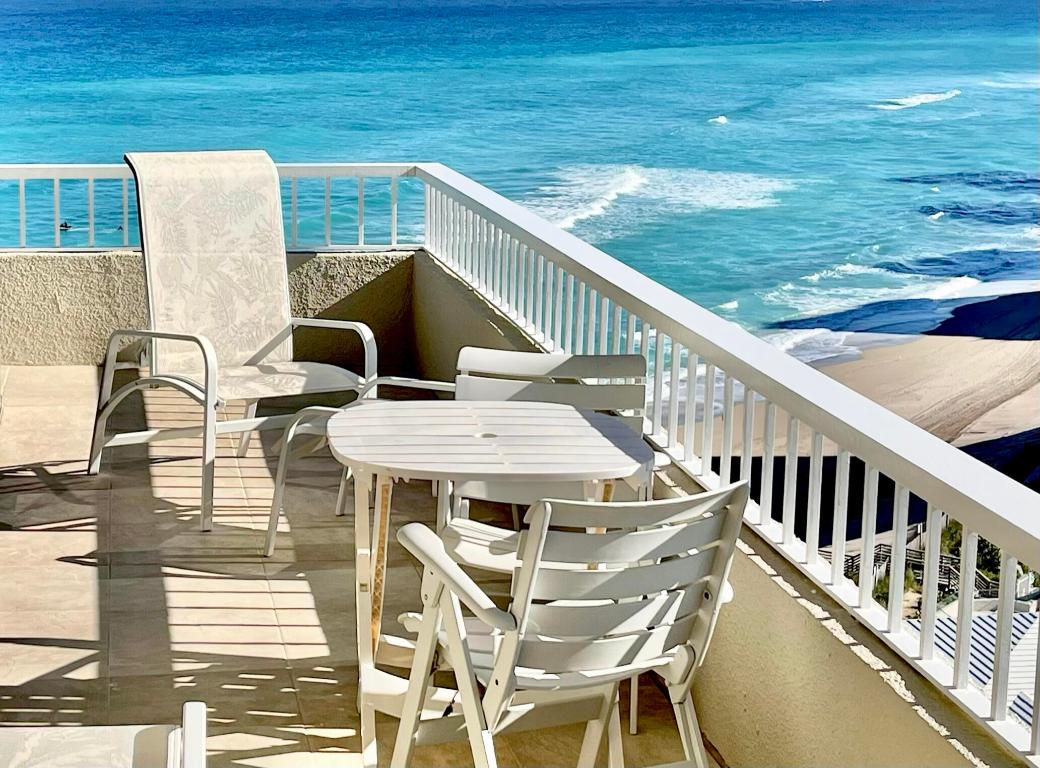 WATER GLADES CONDO - Residential