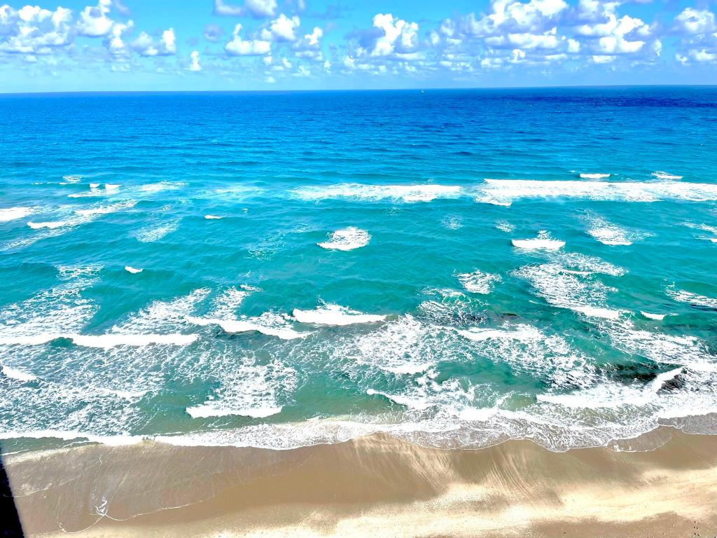 WATER GLADES CONDO - Residential