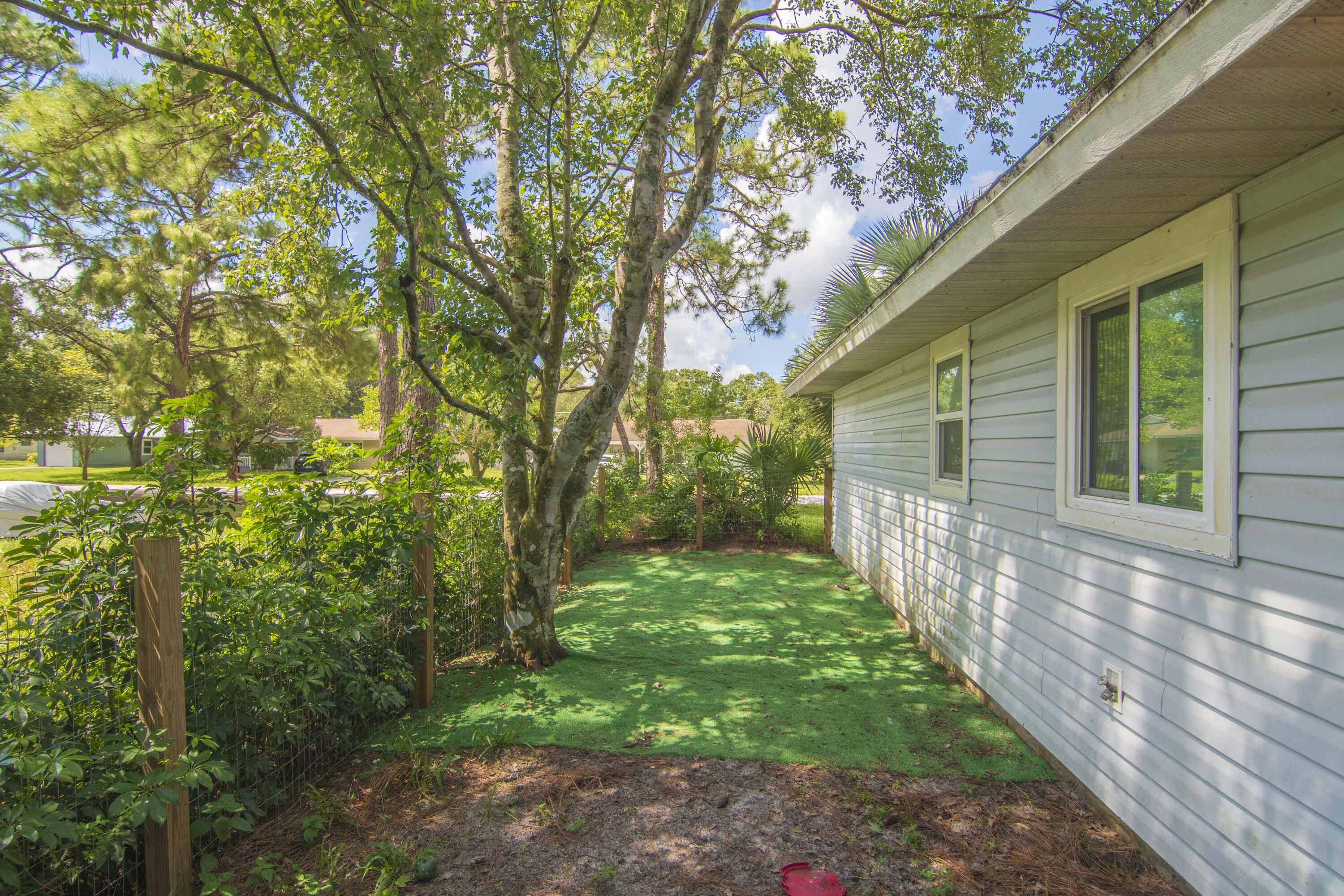 PARADISE PARK UNIT NO 2 - Residential