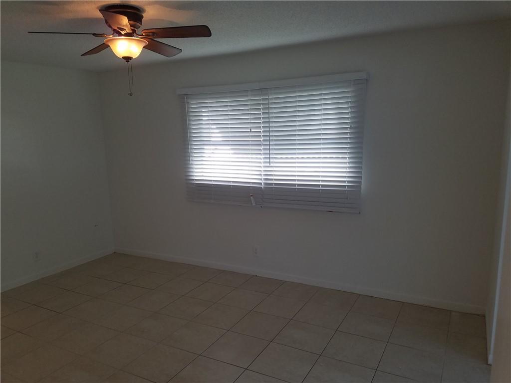 Paradise Gardens Sec 4 76 - Residential