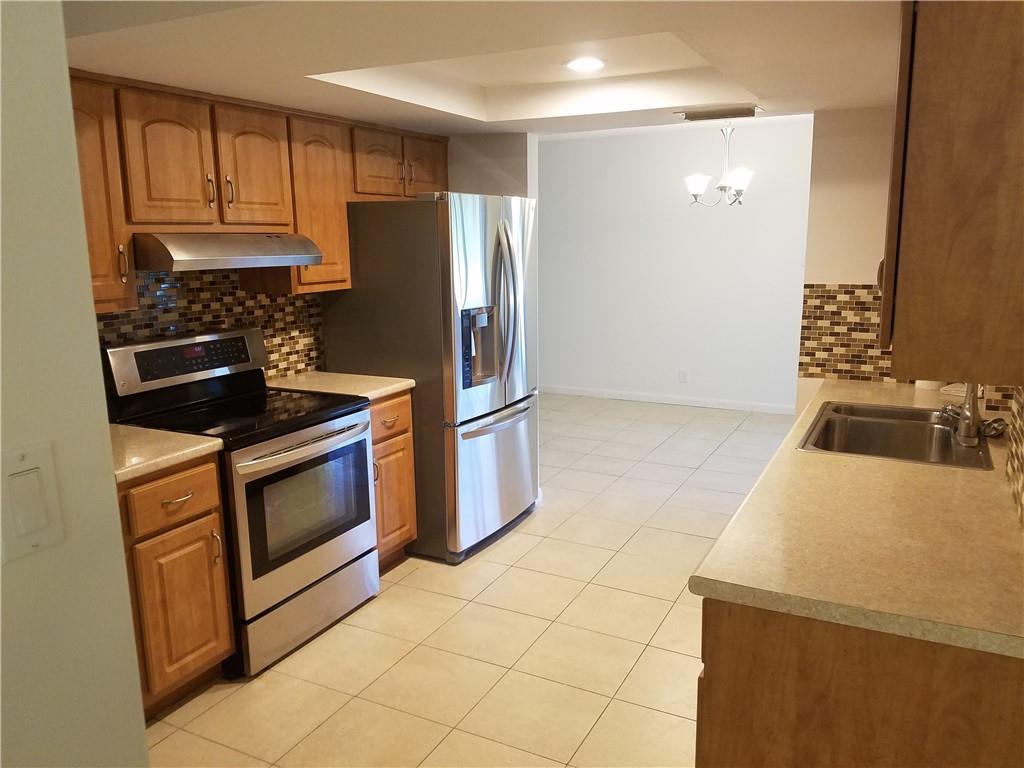 Paradise Gardens Sec 4 76 - Residential